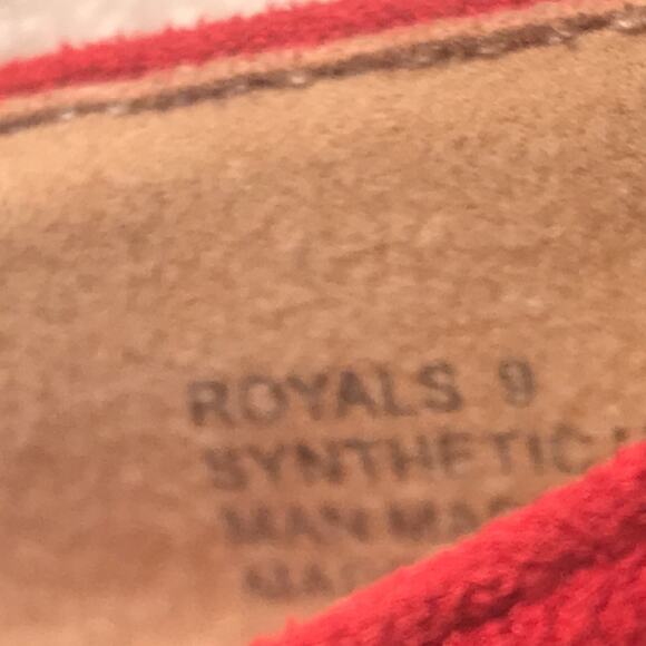 Zigisoho Red Suede Fabric Block Heels. 9 - Picture 4 of 7